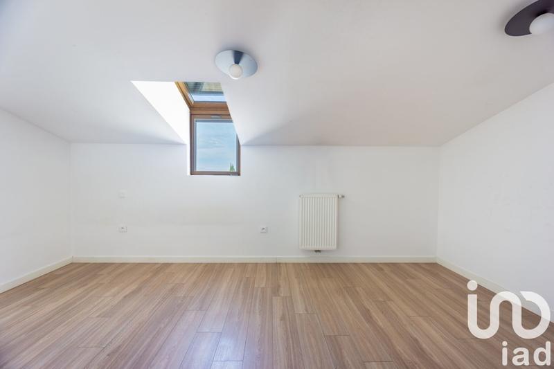 Maison - 96 m² - 4 pièces