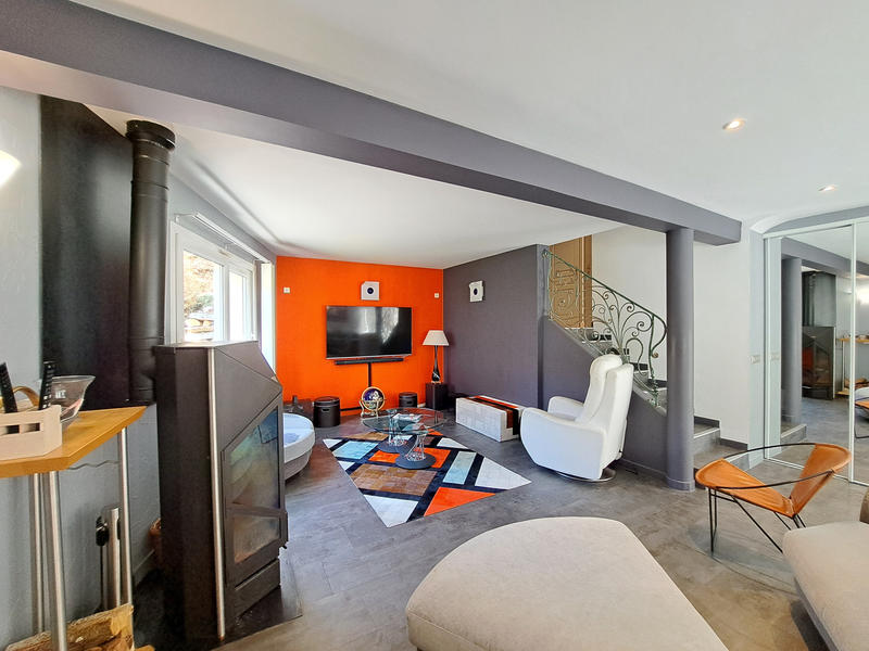 Appartement - 203 m² - 6 pièces