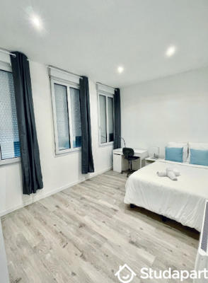 Chambre - 13 m² - 1 pièce