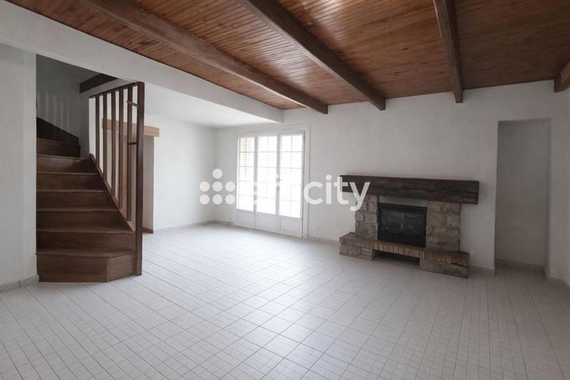 Maison ancienne - 175 m² - 7 pièces