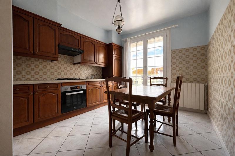 Maison - 170 m² - 7 pièces