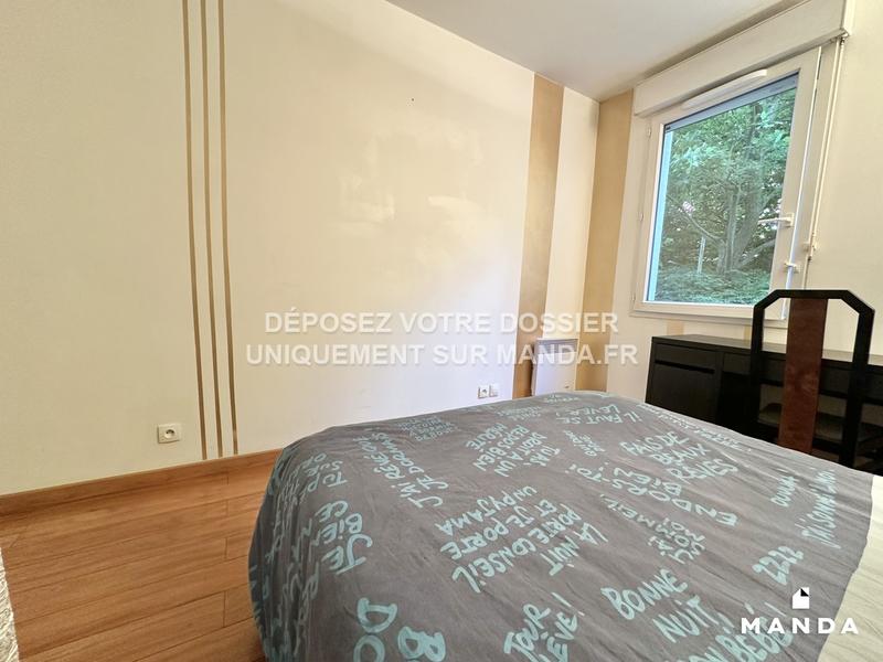 Chambre - 11 m² - 3 pièces