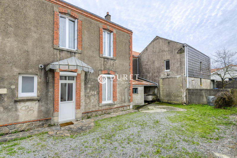 Maison - 171 m² - 7 pièces