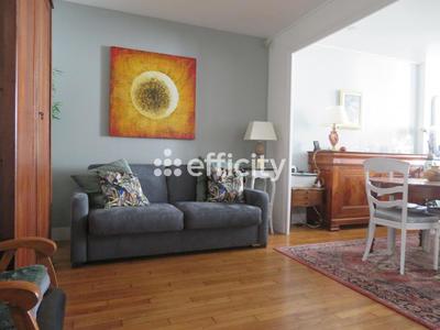 Appartement - 77 m² - 3 pièces