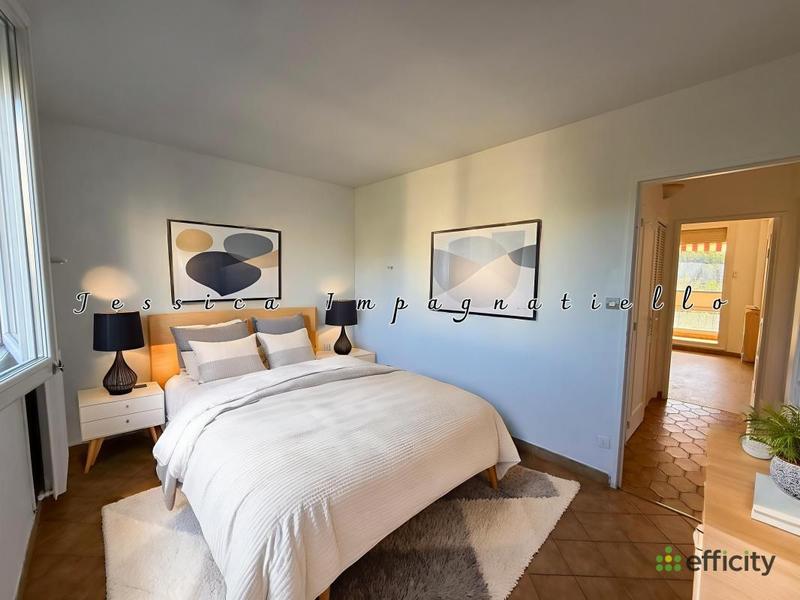 Appartement - 84 m² - 4 pièces