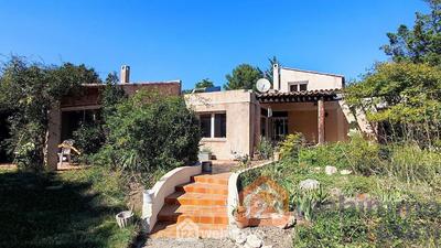 Villa - 180 m² - 6 pièces