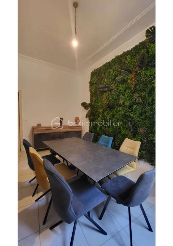 Maison de maîtres - 260 m² - 7 pièces