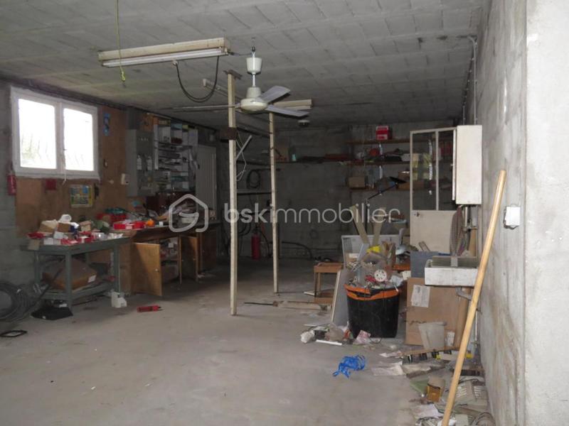 Maison - 380 m² - 5 pièces