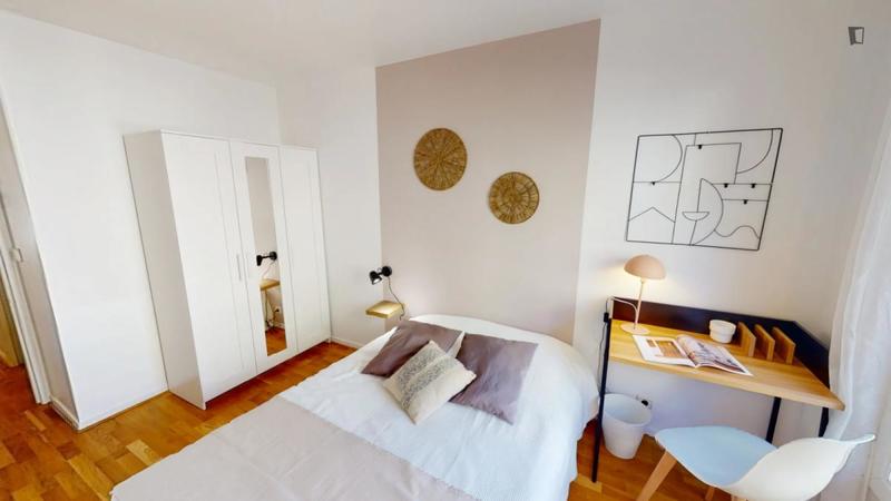 Chambre - 11 m² - 4 pièces