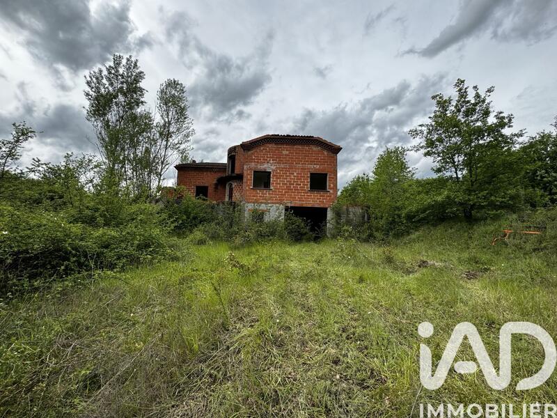 Maison - 200 m² - 6 pièces