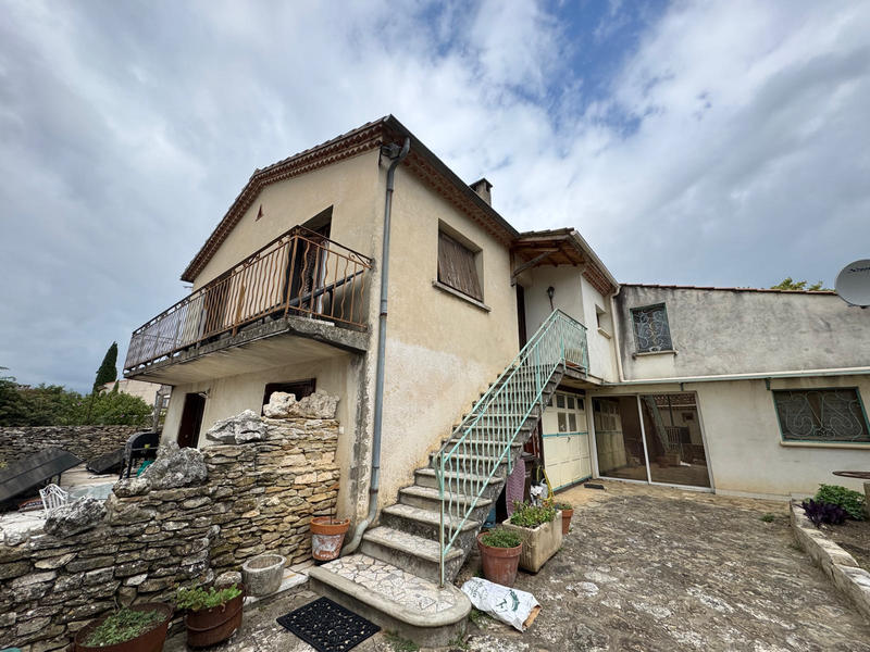 Maison - 213 m² - 7 pièces