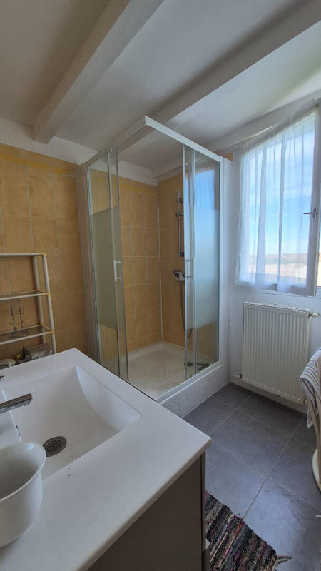 Maison - 247 m² - 8 pièces