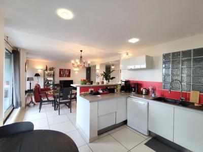 Appartement - 95 m² - 5 pièces