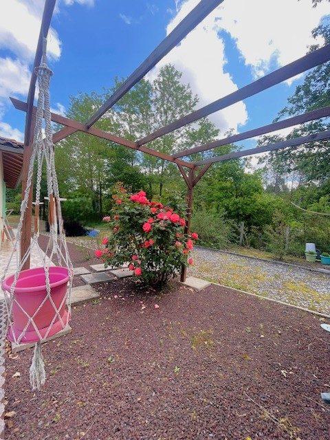 Maison - 97 m² - 5 pièces