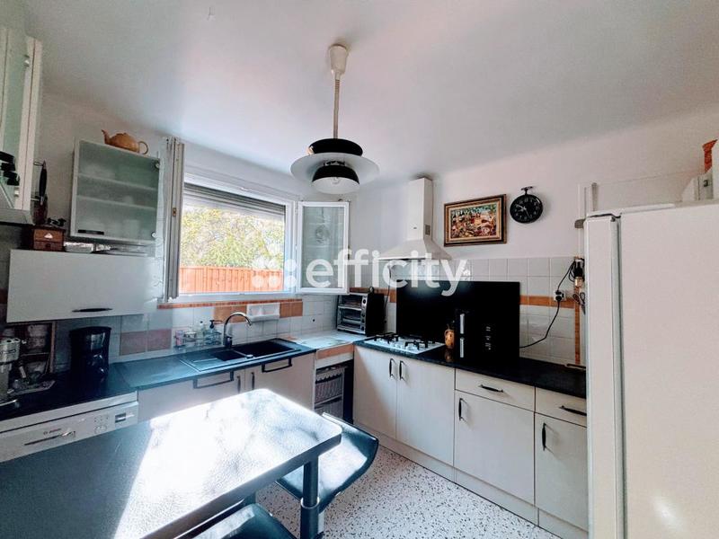 Maison - 89 m² - 5 pièces