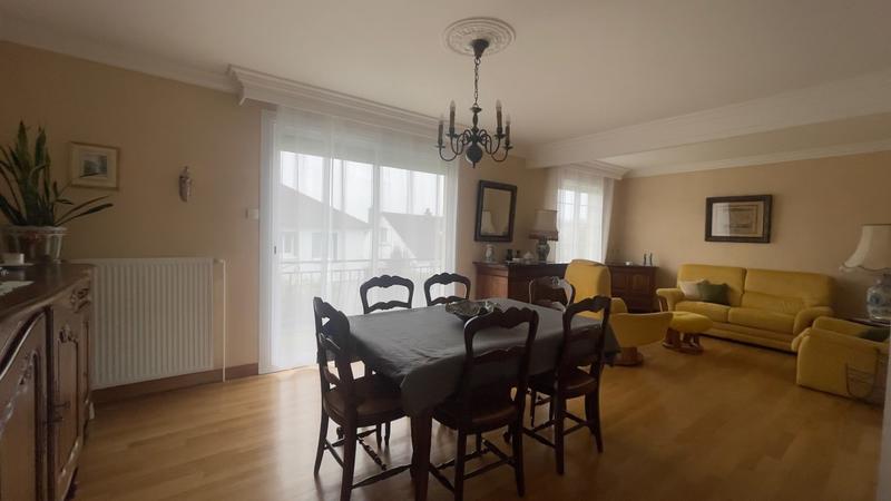 Maison - 100 m² - 6 pièces