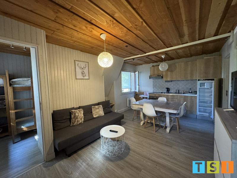 Maison - 187 m² - 11 pièces