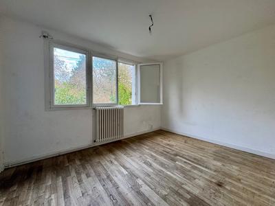 Maison - 220 m² - 10 pièces