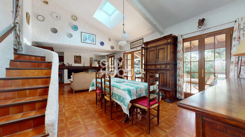 Maison - 140 m² - 6 pièces