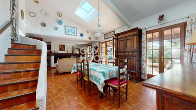 Maison - 140 m² - 6 pièces