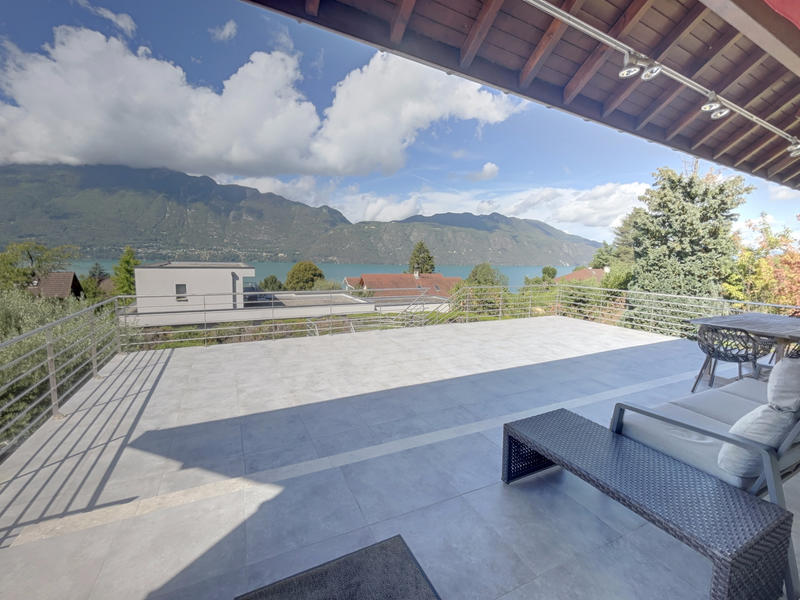 Villa - 217 m² - 8 pièces