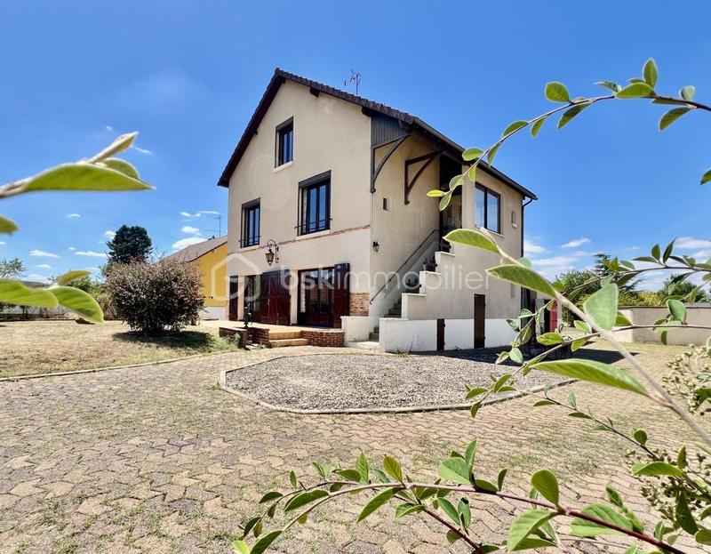 Pavillon - 179 m² - 7 pièces