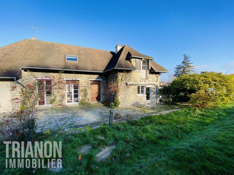 Maison - 290 m² - 9 pièces