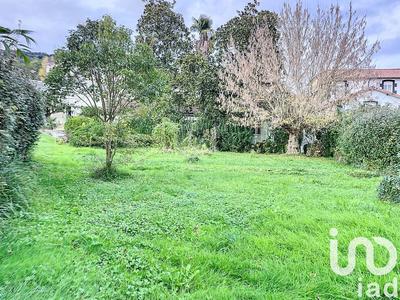 Maison de village - 240 m² - 17 pièces