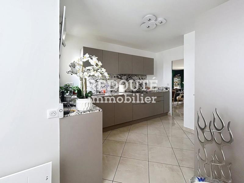 Penthouse - 171 m² - 6 pièces