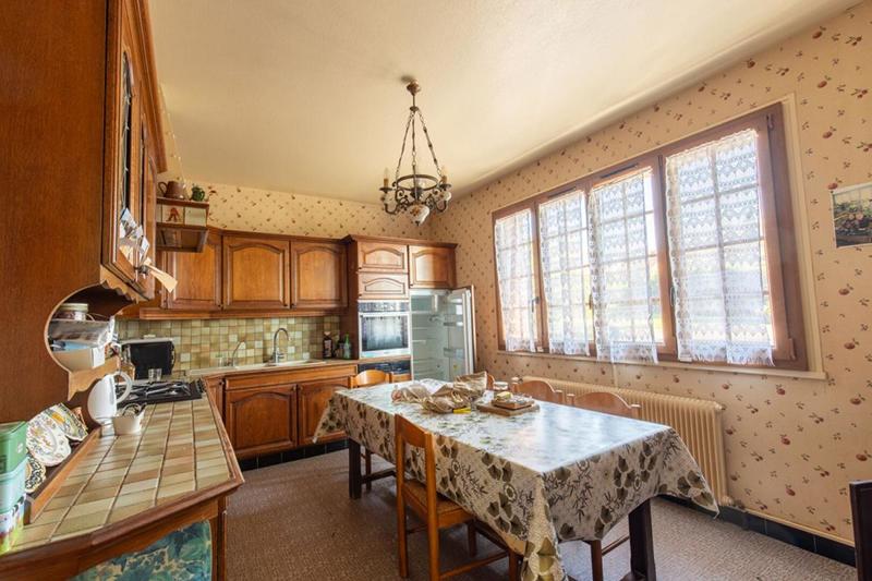 Maison - 308 m² - 10 pièces