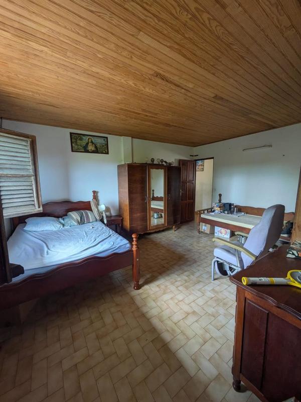 Maison - 200 m² - 6 pièces