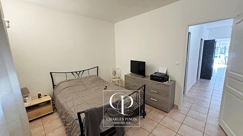 Maison - 236 m² - 8 pièces