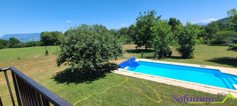 Villa - 212 m² - 5 pièces