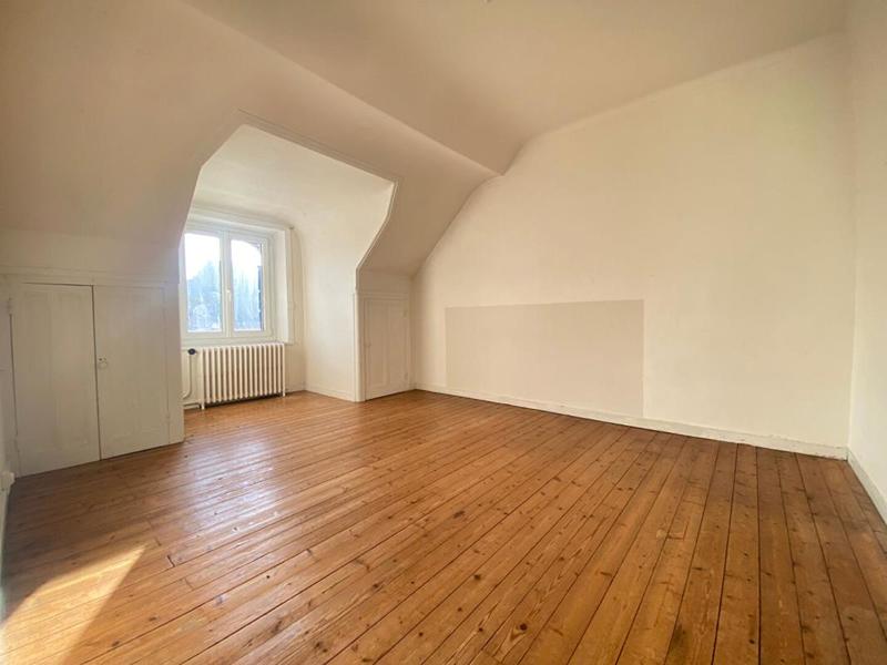 Maison - 142 m² - 7 pièces