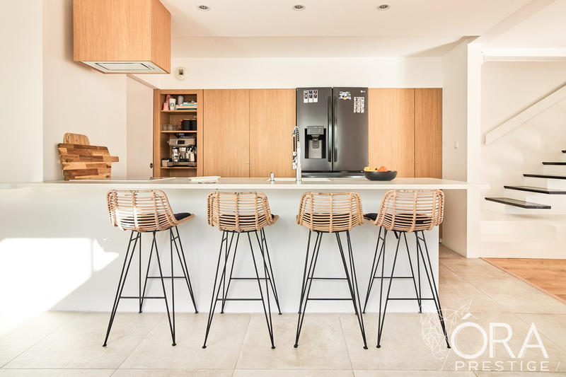 Maison contemporaine - 208 m² - 8 pièces