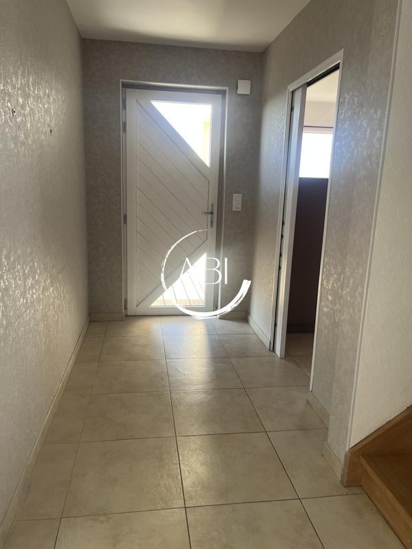 Maison - 212 m² - 7 pièces