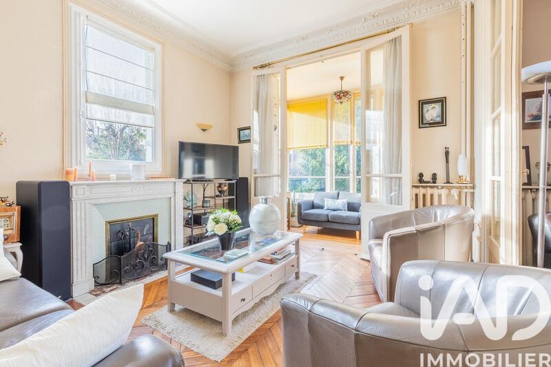 Maison - 193 m² - 8 pièces