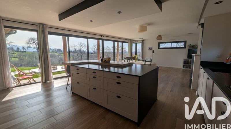 Maison - 150 m² - 5 pièces