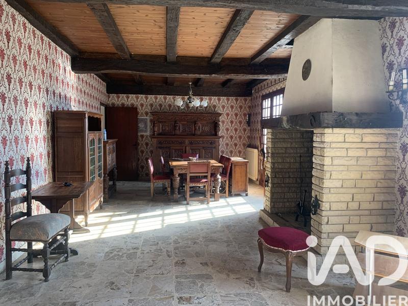 Maison - 214 m² - 9 pièces