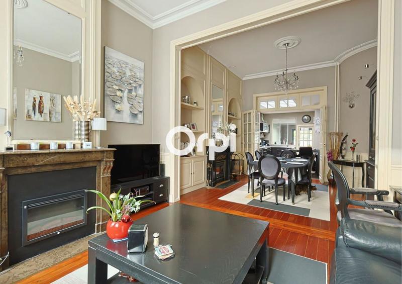 Maison de maîtres - 185 m² - 6 pièces