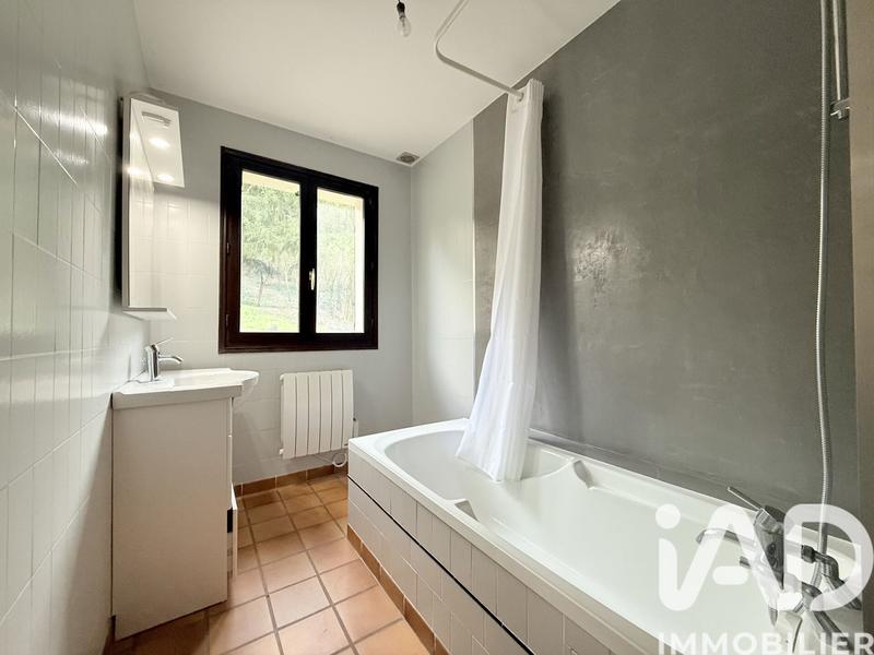 Maison - 104 m² - 5 pièces