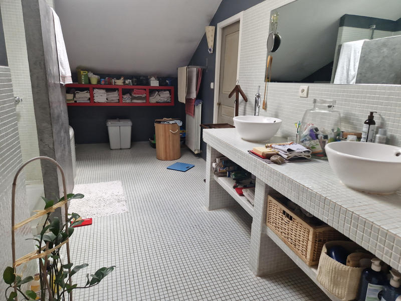 Maison - 280 m² - 9 pièces