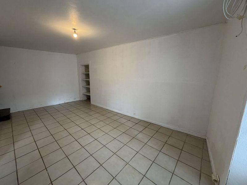 Maison traditionnelle - 75 m² - 3 pièces