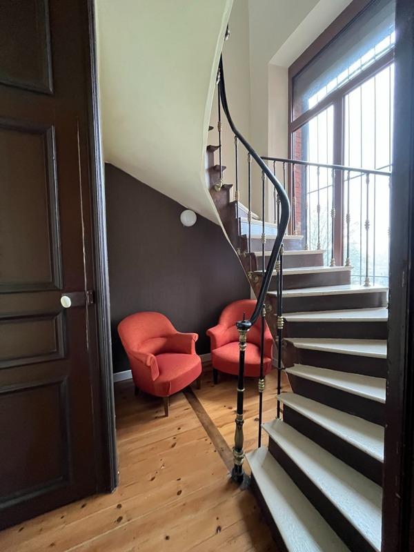 Maison bourgeoise - 326 m² - 9 pièces