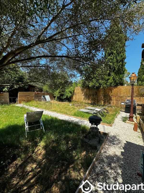 Chambre - 13 m² - 1 pièce