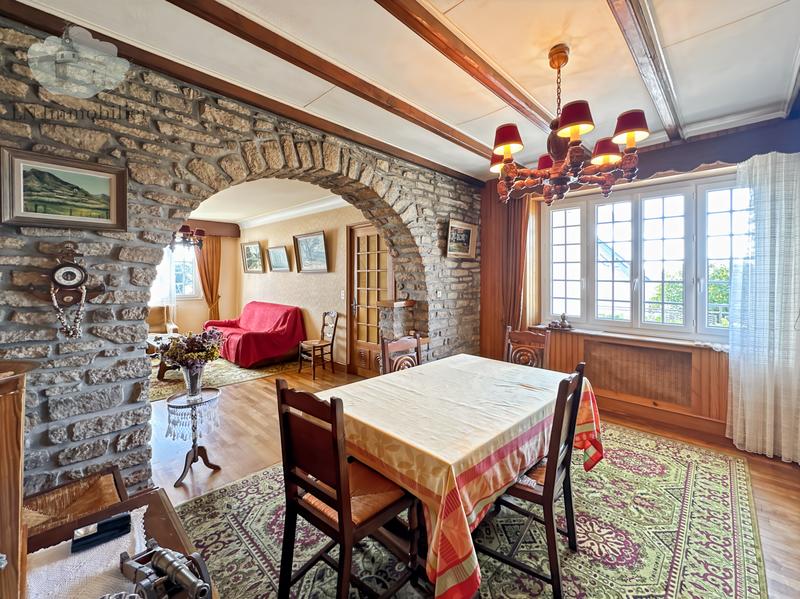 Maison - 160 m² - 6 pièces