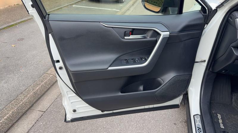 Toyota Rav4 V 2.5 Vvt-ie 218 Hybrid 2wd E-Cvt Collection - Entretien constructeur Toit ouvrant