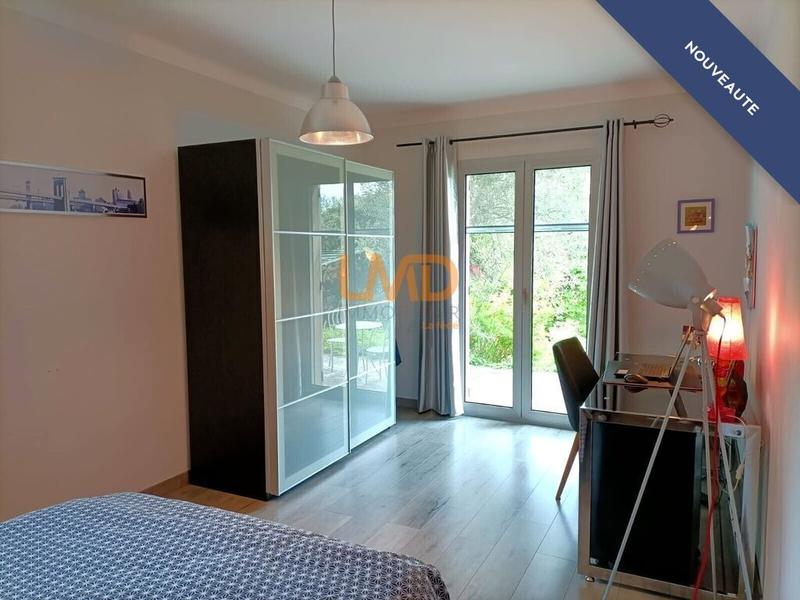 Propriété - 165 m² - 6 pièces