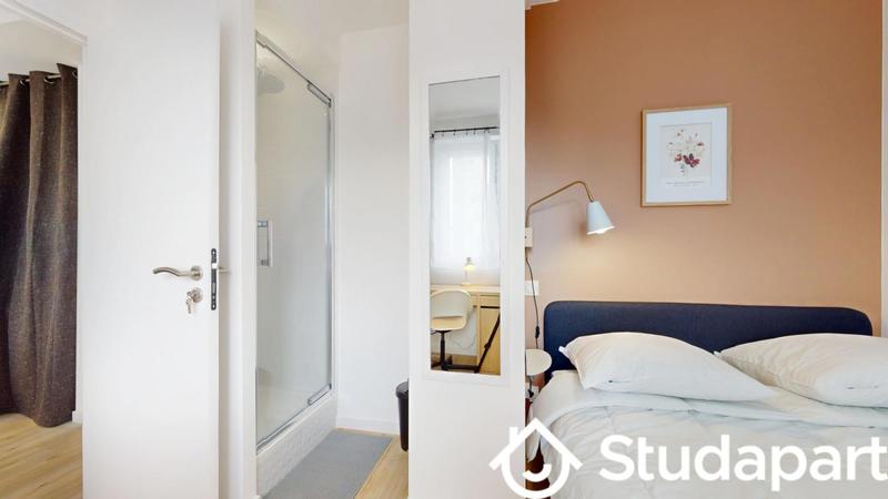 Chambre - 9 m² - 1 pièce