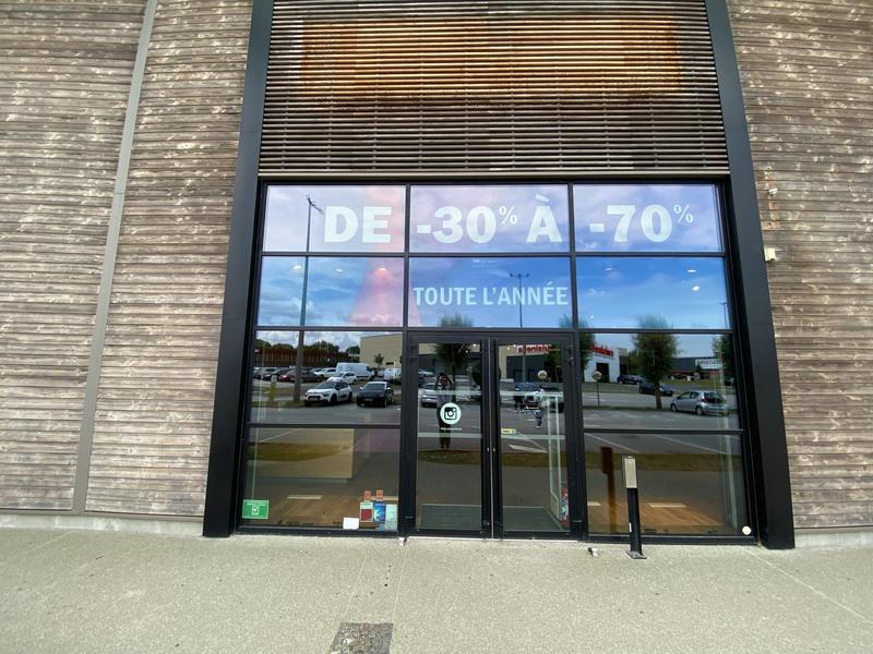 Local commercial - 417 m²